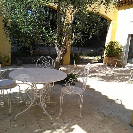 Chambres De La Terre Blanche Sanary-sur-Mer Luaran gambar