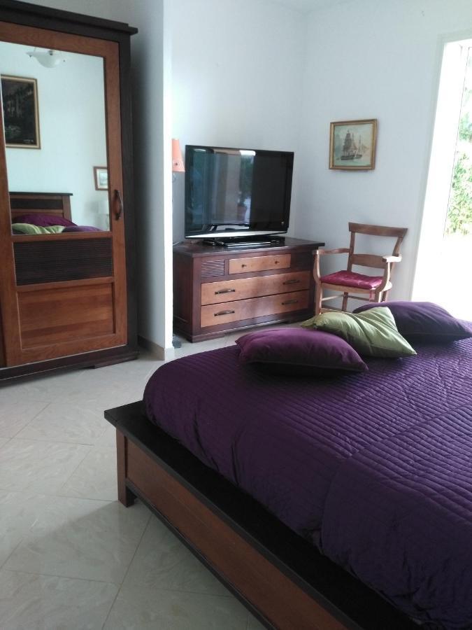 Chambres De La Terre Blanche Sanary-sur-Mer Luaran gambar