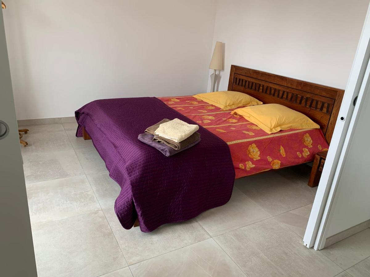 Chambres De La Terre Blanche Sanary-sur-Mer Luaran gambar