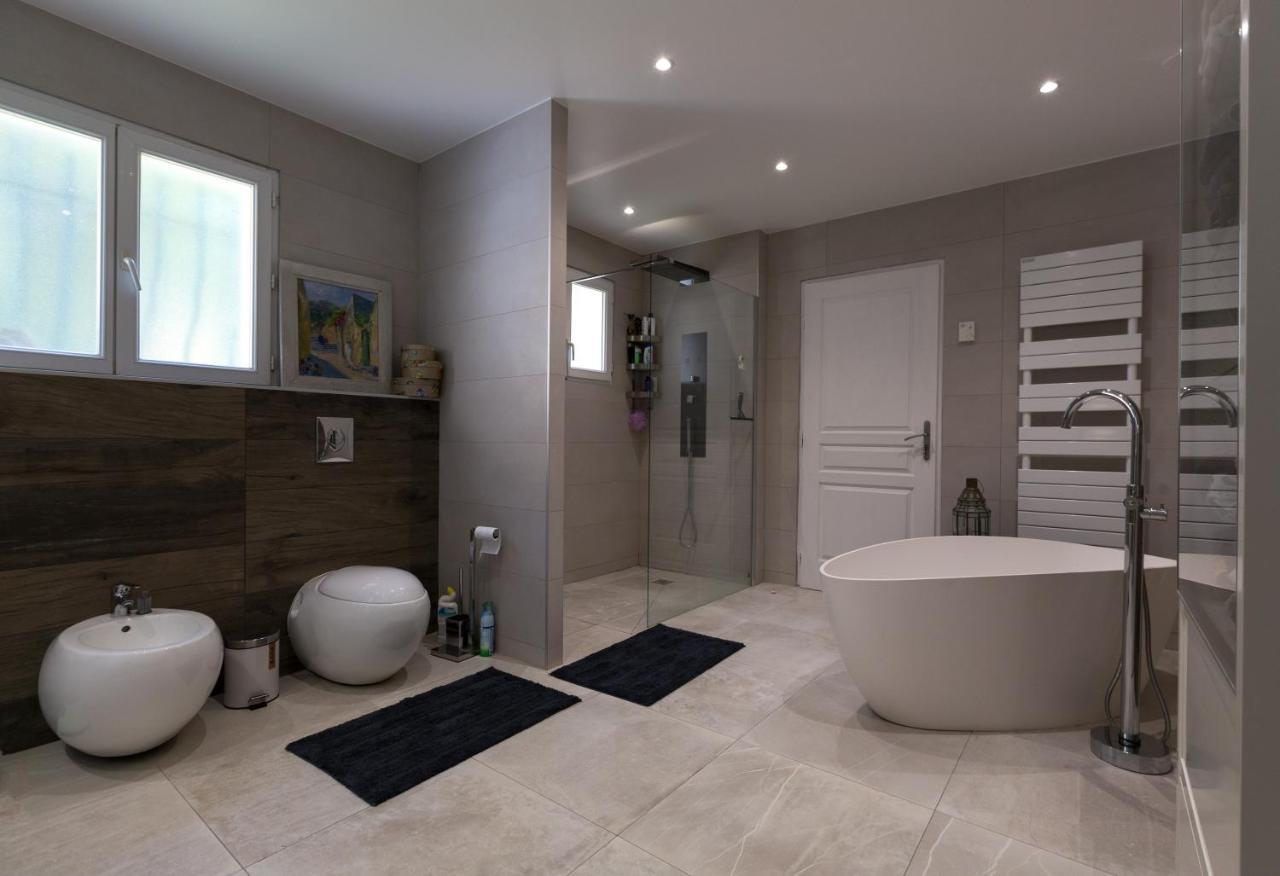 Chambres De La Terre Blanche Sanary-sur-Mer Luaran gambar
