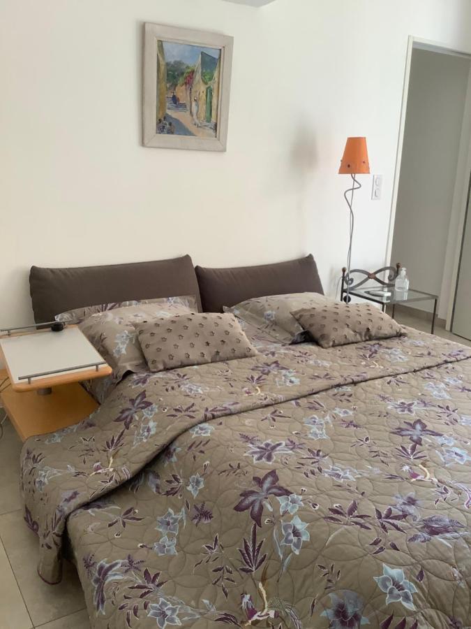 Chambres De La Terre Blanche Sanary-sur-Mer Luaran gambar