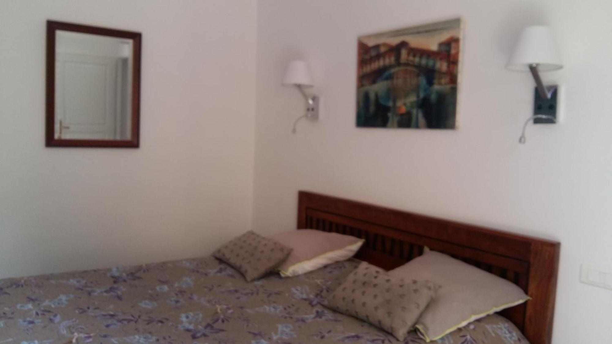 Chambres De La Terre Blanche Sanary-sur-Mer Bilik gambar